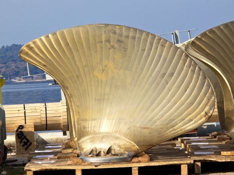 blades for big propeller in the shipyard