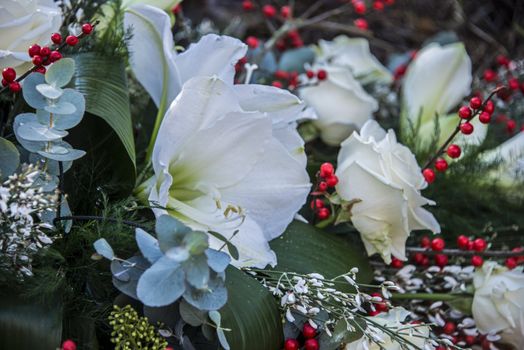 flower arangement with white roses