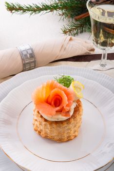 Vol-au-vent with salmon