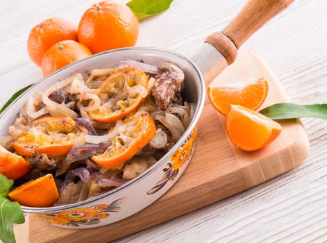 Liver with onion-orange sauce