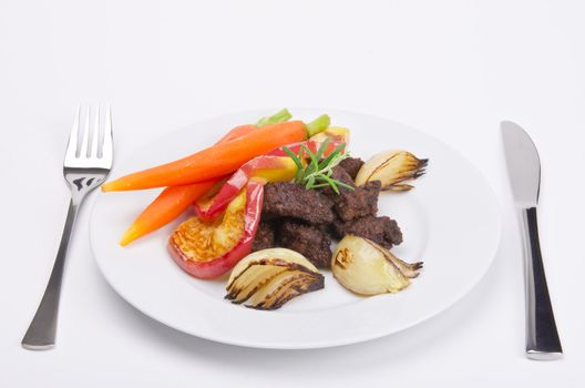 roasted liver with vegetables and apple