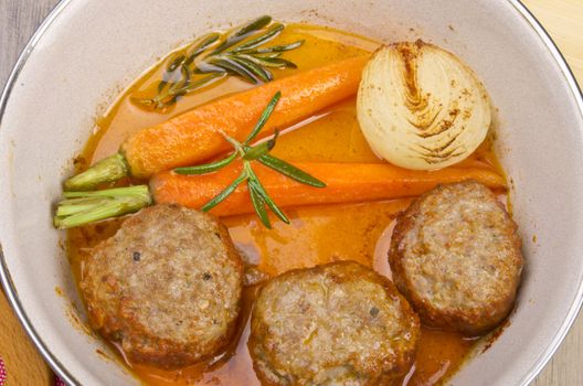 Rissoles with vegetables