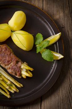 Asparagus full beefs olive of the calf