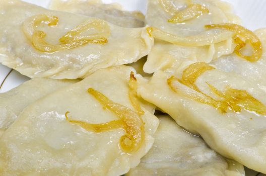 Piroggen (Pierogi) are full paste parcels or also meat pies from noodle dough.