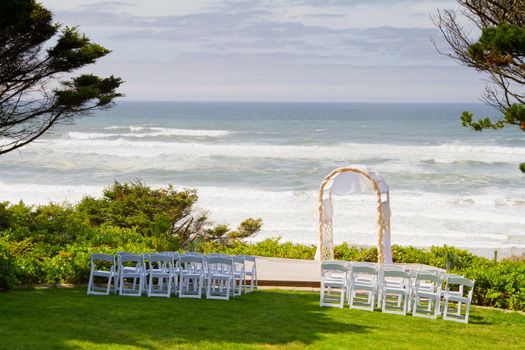 A beautiful setting for a wedding along a beach overlooking the Pacific Ocean in Oregon.