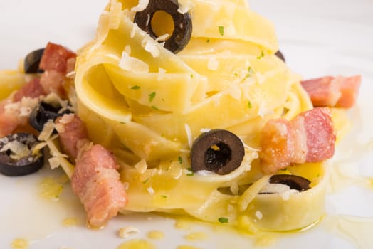  tagliatelle with summer truffle 	