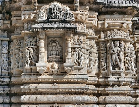  Ancient Sun Temple in Ranakpur. Jain Temple Carving.  Ranakpur, Rajasthan, Pali District, Udaipur, India. Asia.