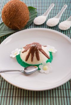 Kissel with coconut palm curd