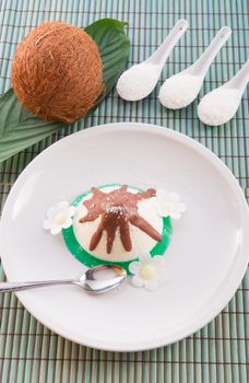 Kissel with coconut palm curd