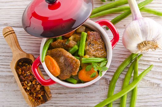 pork medallions in herbs