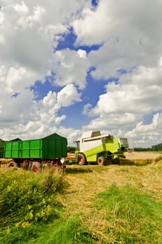 Combine harvester