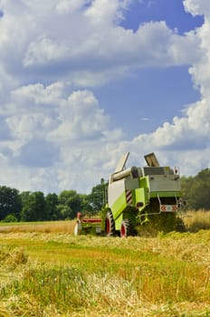 Combine harvester