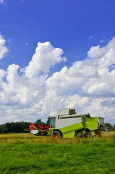 Combine harvester