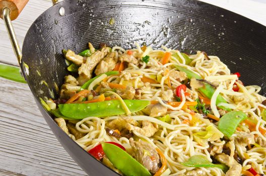 Asian noodles with meat