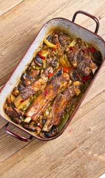 roasted ribs in old frying pan