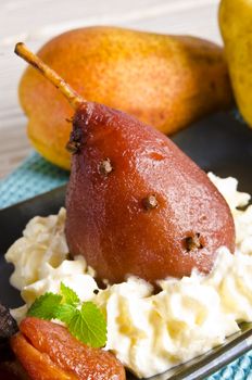 pear helene in red wine with spices