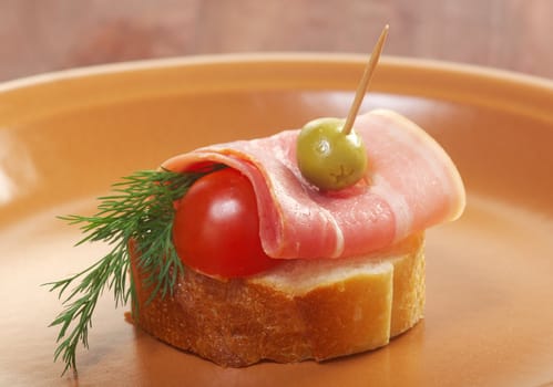 Canapes with smoked bacon