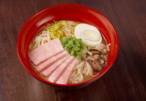japanese ham noodles and mushroom