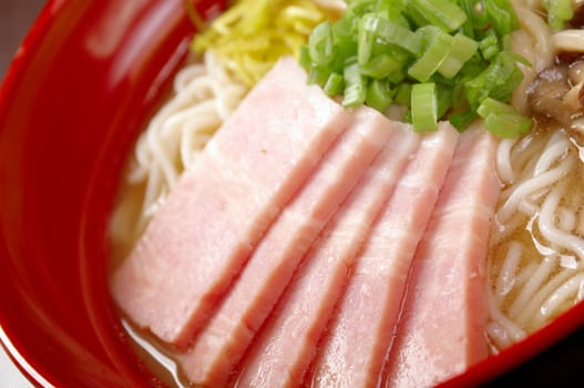 japanese ham noodles and mushroom