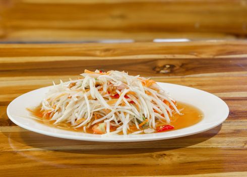 green papaya salad thai food