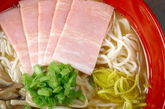 japanese ham noodles and mushroom