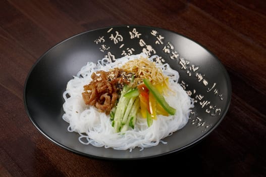 japanese rice noodles pork with vegetable