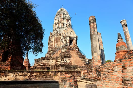 pagoda in wat ratburana, ayutthaya, thailand