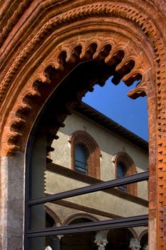 castello sforzesco e il suo riflesso