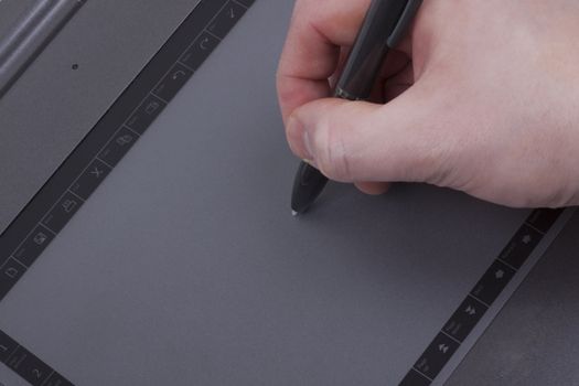 Graphic tablet and hand