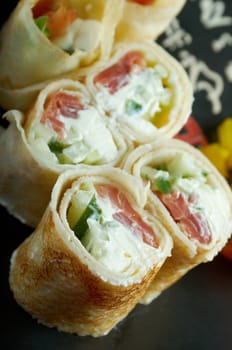 Chinese or Thai-style vegetable spring rolls 