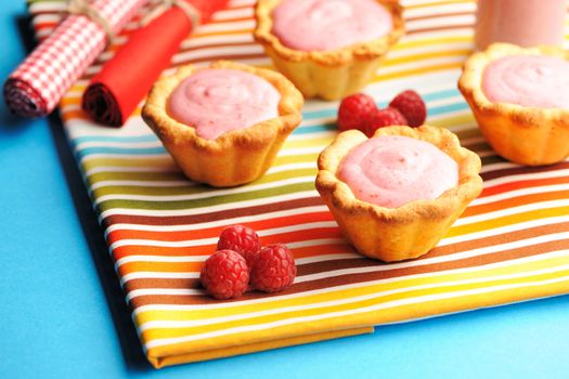 Cakes with raspberry yogurt dessert