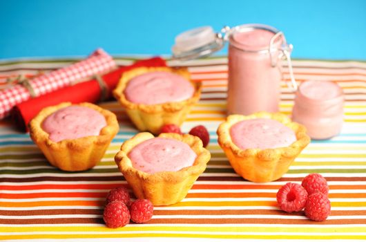 Cakes with raspberry yogurt dessert