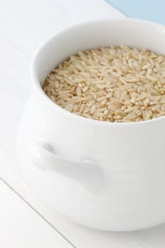 Nutritious Brown rice, whole grain, that delivers fiber and protein, is low in Saturated Fat, and very low in Cholesterol and Sodium.
