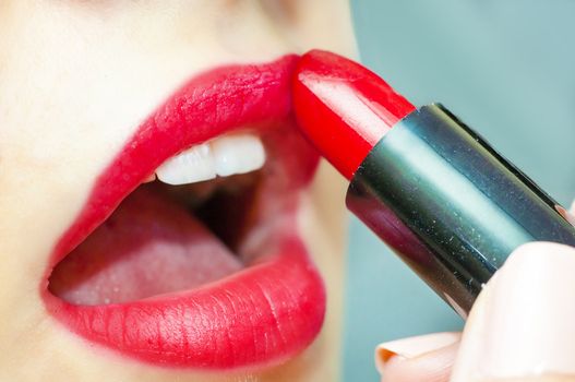 An image of pink lips
