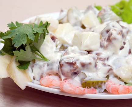 salad seafoods.tunec,prawns,vegetables.Shallow depth-of-field