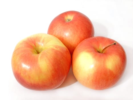 red apples