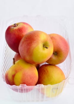 apples in package