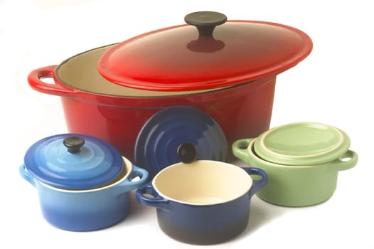 Mini casseroles individual which makes it possible individually to simmer a dish while adding an original character to the presentation.