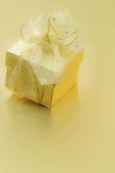 Gold Present Holiday Background