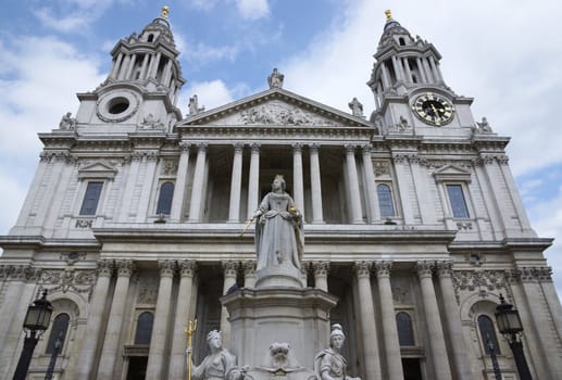Statue of Queen Victoria outside St Paul's Cathedral in London, England