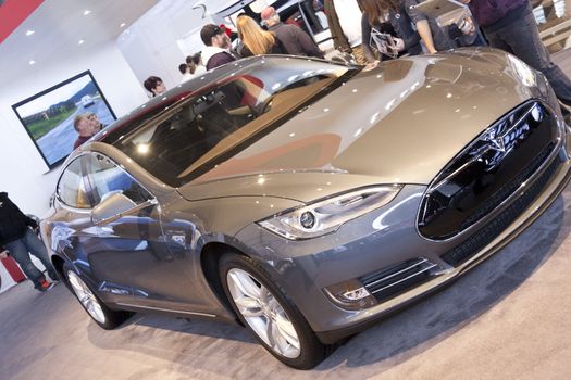 DETROIT - JANUARY 27 :The new 2014 Tesla Model S eletric auto at The North American International Auto Show January 27, 2013 in Detroit, Michigan. 