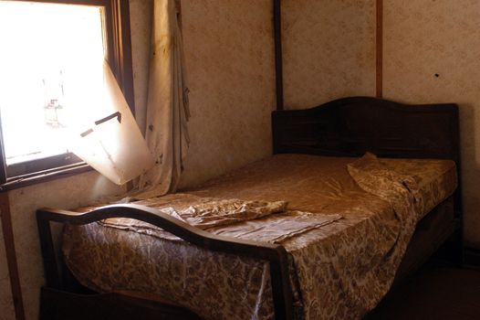 phantom city of Leonora in the Australia Western which was used to place the blue-collar worker of the goldmine, city now given up and preserved in the state as if the inhabitants had disappeared