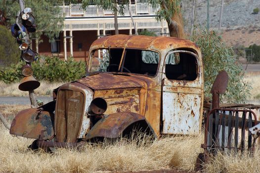 phantom city of Leonora in the Australia Western which was used to place the blue-collar worker of the goldmine, city now given up and preserved in the state as if the inhabitants had disappeared