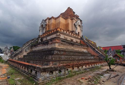 WAT JEDI LUANG TEMPLE Chiang Mai, Thailand's major tourist attractions. 