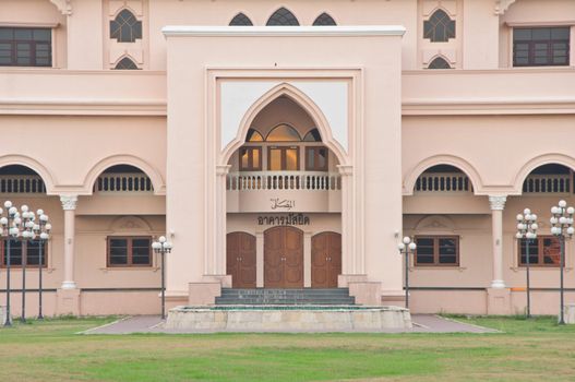 Big door of great mosque at Lumlukga  ,Thailand