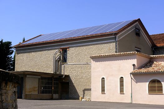 solar roof of a French viticultural cooperative in the vicinity of Anduze