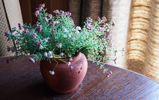 Vase of flowers