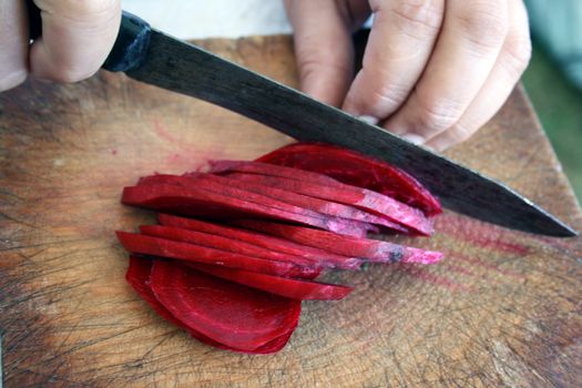 It is sharp a table red beet on disks