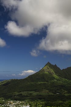 Landscape view of a mountian on the island of Oahu