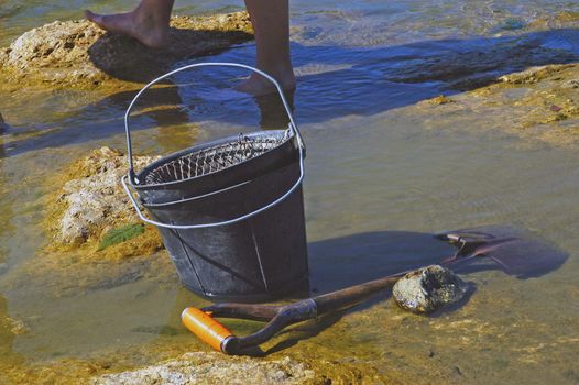 tools of the gold washer                                